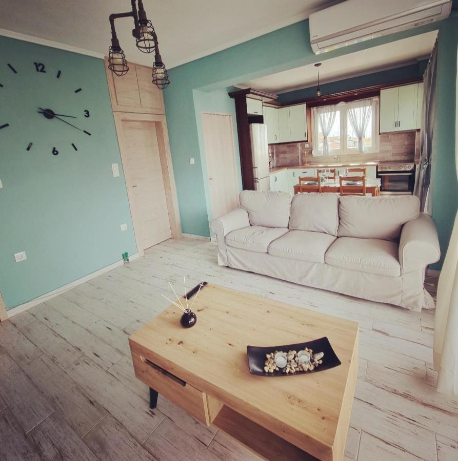Tararas Apartments Nea Michaniona Zimmer foto